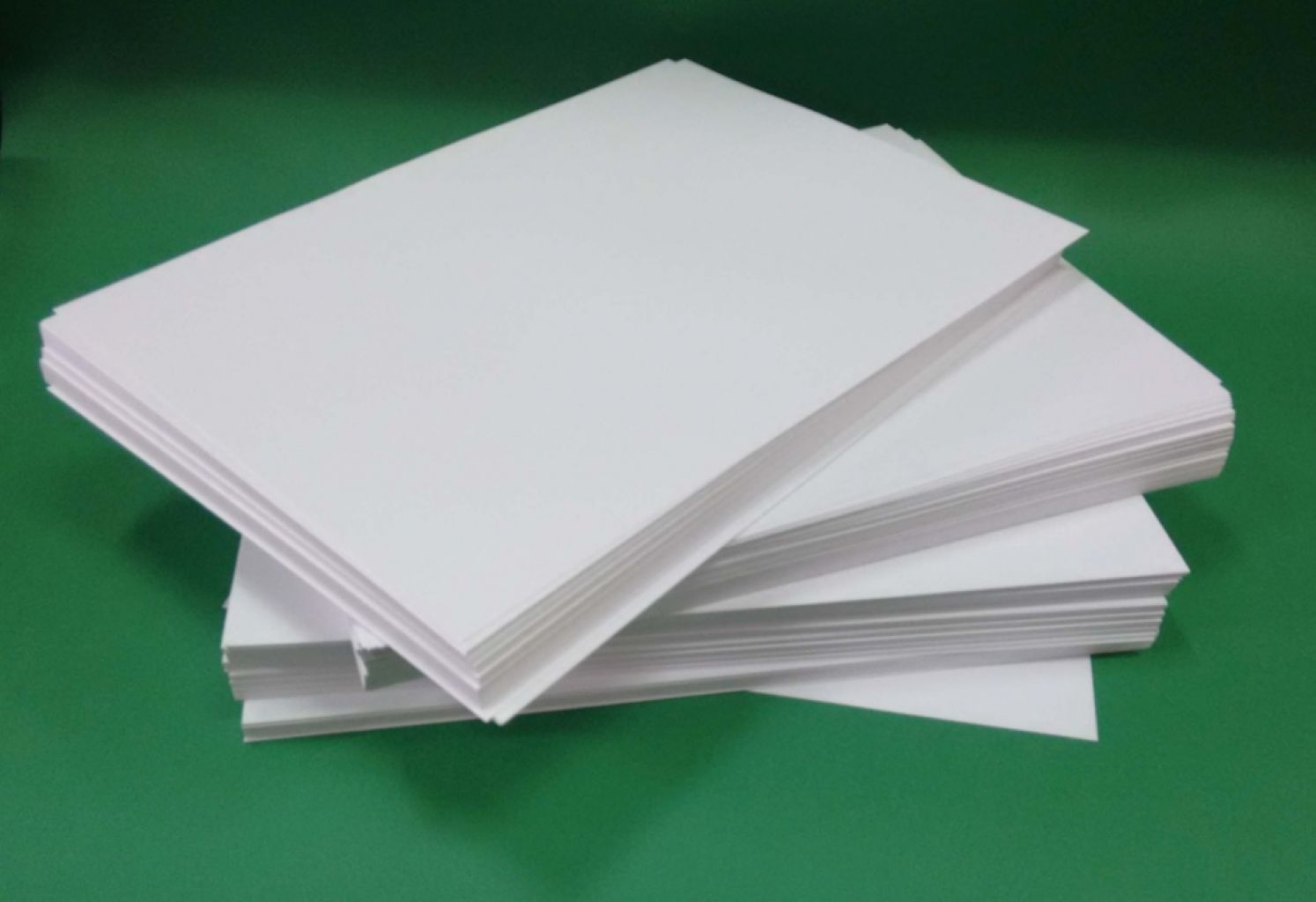 SINHORES visita entidades beneficentes para doação de papel sulfite